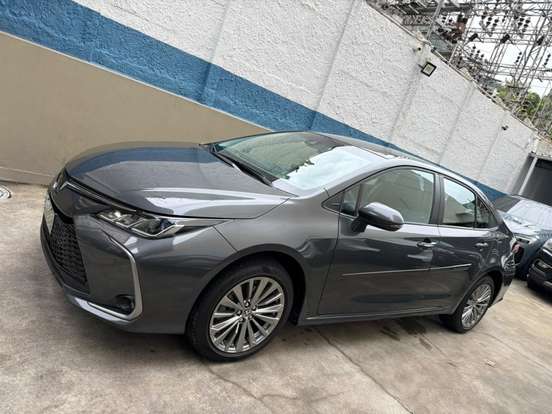 TOYOTA-COROLLA-2024