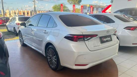 TOYOTA-COROLLA-2024