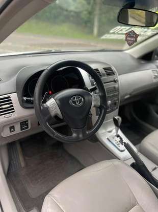 TOYOTA-COROLLA-2012