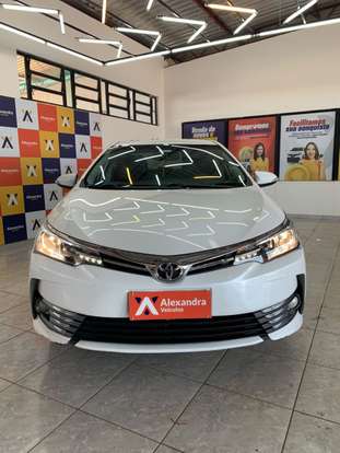 TOYOTA-COROLLA-2018