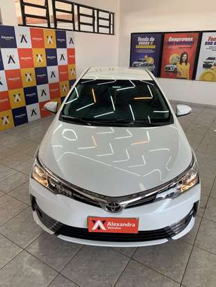 TOYOTA-COROLLA-2018