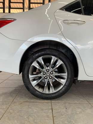 TOYOTA-COROLLA-2018