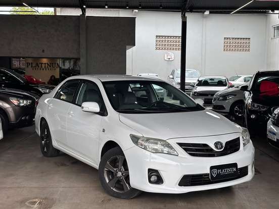 TOYOTA-COROLLA-2013