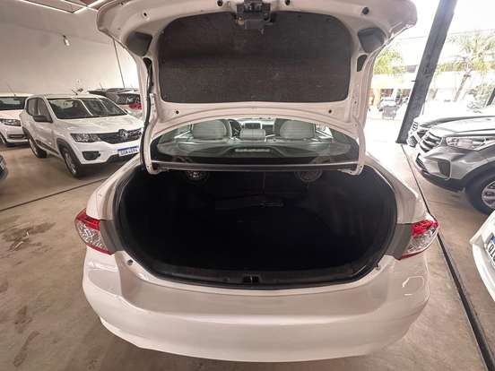 TOYOTA-COROLLA-2013