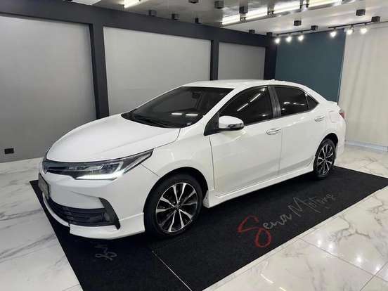 TOYOTA-COROLLA-2018