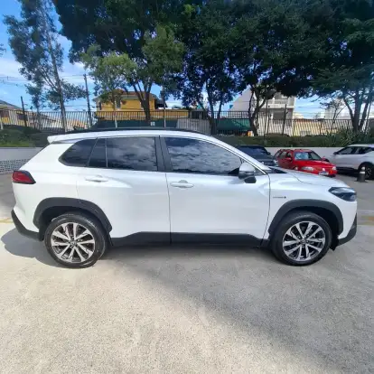 TOYOTA-COROLLA CROSS-2023