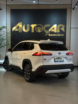 TOYOTA-COROLLA CROSS-2024