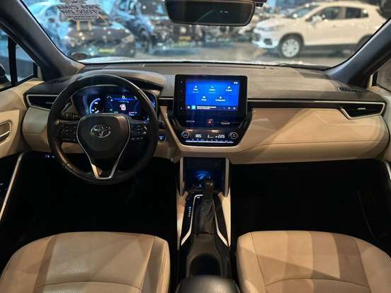 TOYOTA-COROLLA CROSS-2024