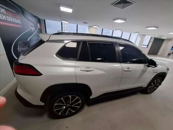 TOYOTA-COROLLA CROSS-2023