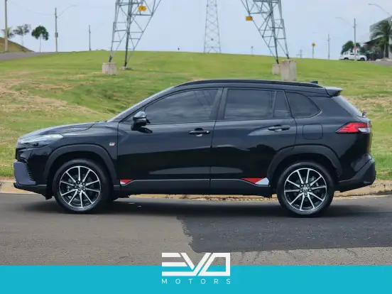TOYOTA-COROLLA CROSS-2024