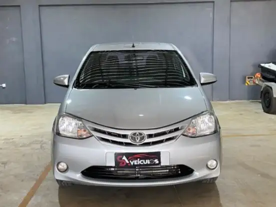 TOYOTA-ETIOS-1.3 X 16V FLEX 4P MANUAL TOYOTA-ETIOS-2015