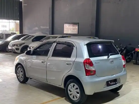 TOYOTA-ETIOS-1.3 X 16V FLEX 4P MANUAL TOYOTA-ETIOS-2015