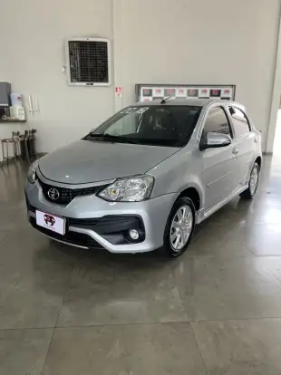 TOYOTA-ETIOS-2017