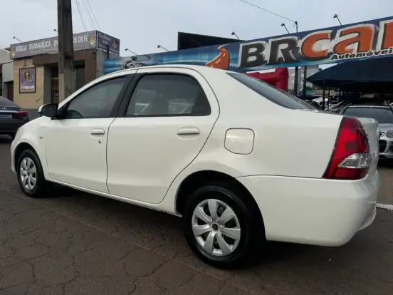 TOYOTA-ETIOS-1.5 XS 16V FLEX 4P MANUAL TOYOTA-ETIOS-2016