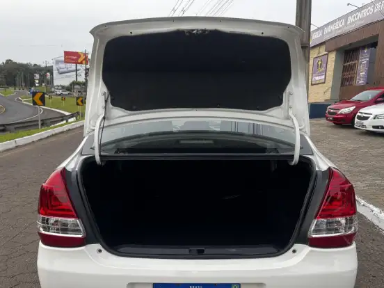 TOYOTA-ETIOS-1.5 XS 16V FLEX 4P MANUAL TOYOTA-ETIOS-2016