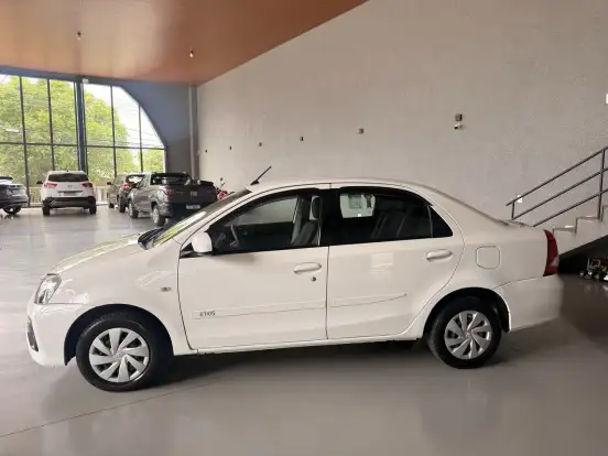 TOYOTA-ETIOS-1.5 XS 16V FLEX 4P MANUAL TOYOTA-ETIOS-2017