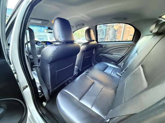 TOYOTA-ETIOS-2017