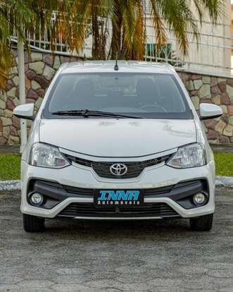 TOYOTA-ETIOS-2017