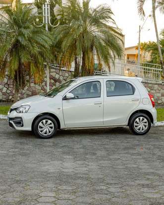 TOYOTA-ETIOS-1.3 X 16V FLEX 4P MANUAL TOYOTA-ETIOS-2017