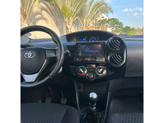 TOYOTA-ETIOS-2016