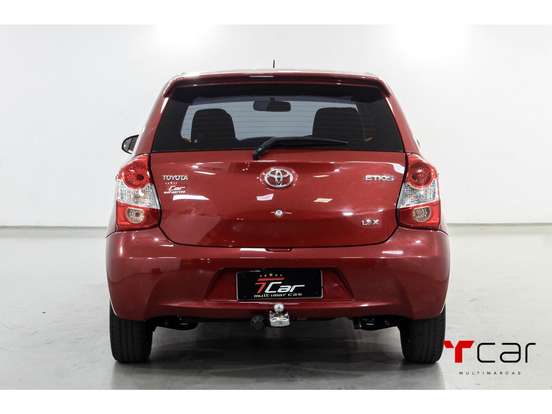 TOYOTA-ETIOS-1.3 X 16V FLEX 4P MANUAL TOYOTA-ETIOS-2014
