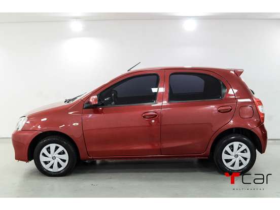 TOYOTA-ETIOS-2014