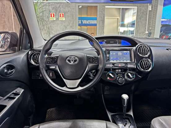 TOYOTA-ETIOS-1.5 X PLUS 16V FLEX 4P AUTOMÁTICO TOYOTA-ETIOS-2019