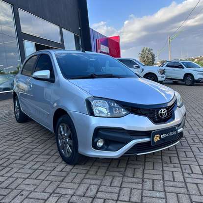 TOYOTA-ETIOS-2018