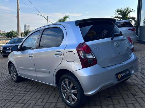 TOYOTA-ETIOS-1.5 X PLUS 16V FLEX 4P MANUAL TOYOTA-ETIOS-2018