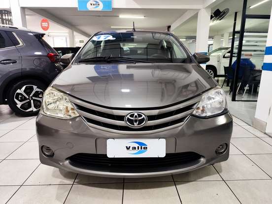 TOYOTA-ETIOS-2016