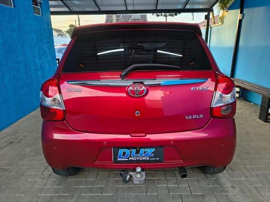 TOYOTA-ETIOS-2015