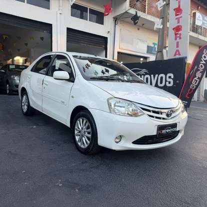 TOYOTA-ETIOS-1.5 XLS SEDAN 16V FLEX 4P MANUAL TOYOTA-ETIOS-2013