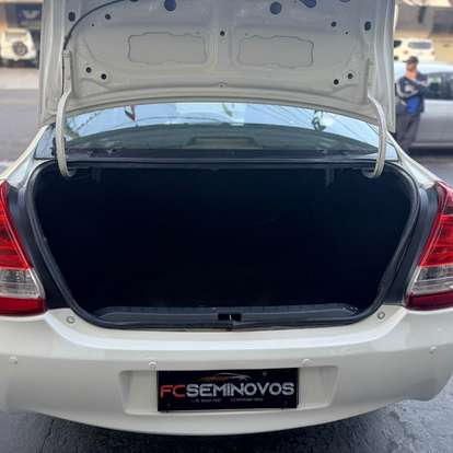 TOYOTA-ETIOS-2013