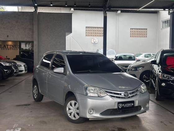 TOYOTA ETIOS 1.5 XS SEDAN 16V FLEX 4P MANUAL