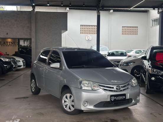 TOYOTA-ETIOS-2014