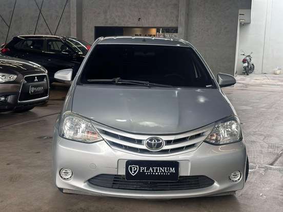 TOYOTA-ETIOS-1.5 XS SEDAN 16V FLEX 4P MANUAL TOYOTA-ETIOS-2014