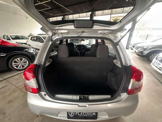 TOYOTA-ETIOS-2014