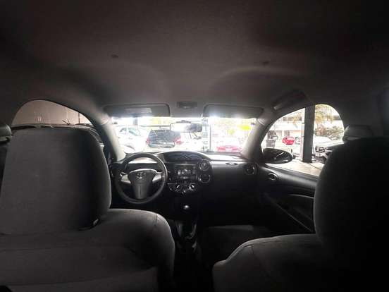 TOYOTA-ETIOS-2014