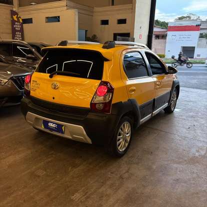 TOYOTA-ETIOS CROSS-1.5 16V FLEX 4P MANUAL TOYOTA-ETIOS CROSS-2013