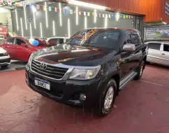 TOYOTA HILUX 2.7 SR 4X2 CD 16V FLEX 4P AUTOMÁTICO TOYOTA HILUX 2.7 SR 4X2 CD 16V FLEX 4P AUTOMÁTICO