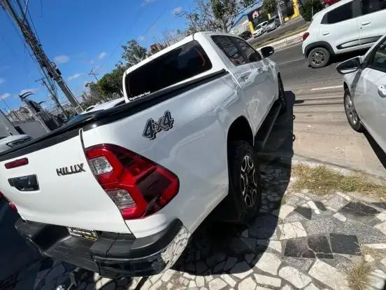 TOYOTA-HILUX-2.8 D-4D TURBO DIESEL CD POWER PACK 4X4 MANUAL TOYOTA-HILUX-2023