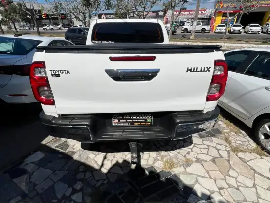 TOYOTA-HILUX-2.8 D-4D TURBO DIESEL CD POWER PACK 4X4 MANUAL TOYOTA-HILUX-2023