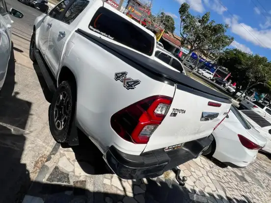 TOYOTA-HILUX-2.8 D-4D TURBO DIESEL CD POWER PACK 4X4 MANUAL TOYOTA-HILUX-2023