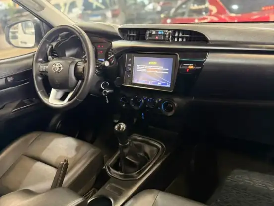 TOYOTA-HILUX-2.8 D-4D TURBO DIESEL CD POWER PACK 4X4 MANUAL TOYOTA-HILUX-2022