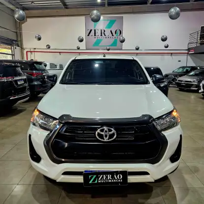 TOYOTA-HILUX-2021