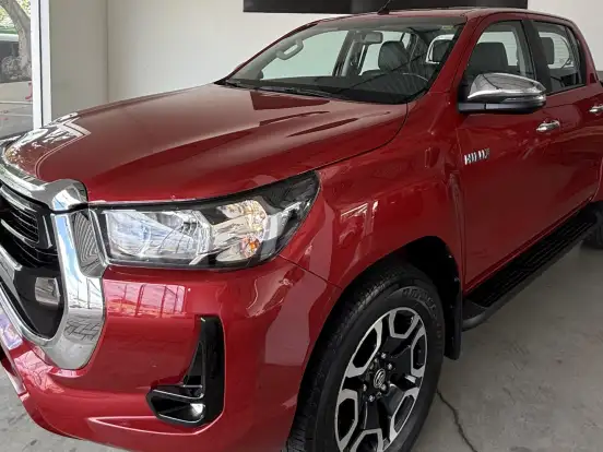 TOYOTA-HILUX-2.8 D-4D TURBO DIESEL CD SRV 4X4 AUTOMÁTICO TOYOTA-HILUX-2022