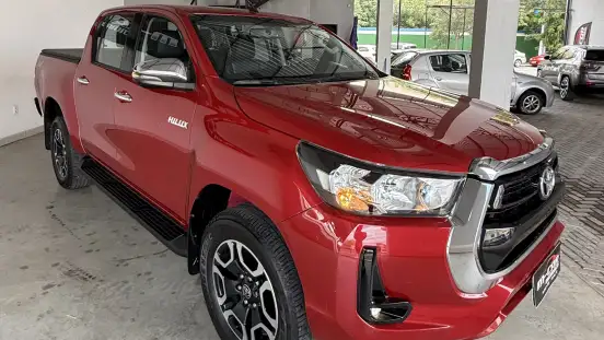 TOYOTA-HILUX-2022