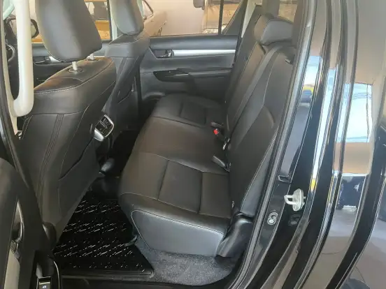 TOYOTA-HILUX-2022