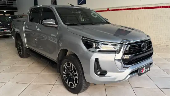 TOYOTA-HILUX-2020