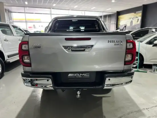 TOYOTA-HILUX-2021